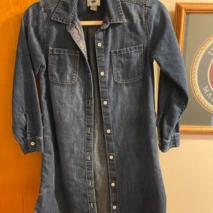 Girls 10-12 Old Navy blue Jean dress. Belt missing.